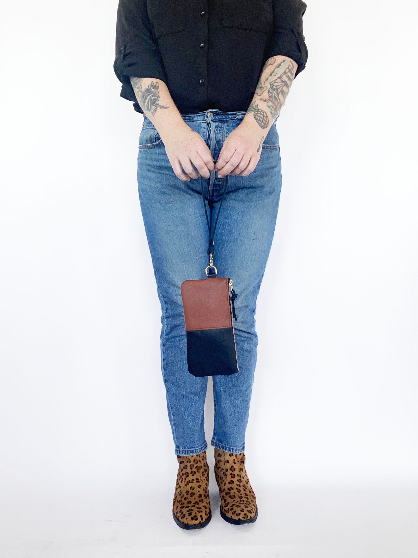 Ivy Clutch Wallet in cinnamon and midnight